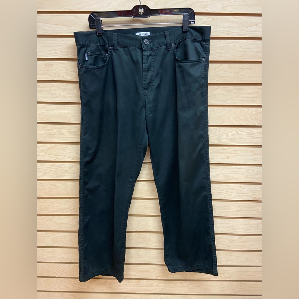 MOSCHINO MEN FASHIONABLE COTTON JEANS MISSING ONE BUTTON SIZE 34 INSEAM 25